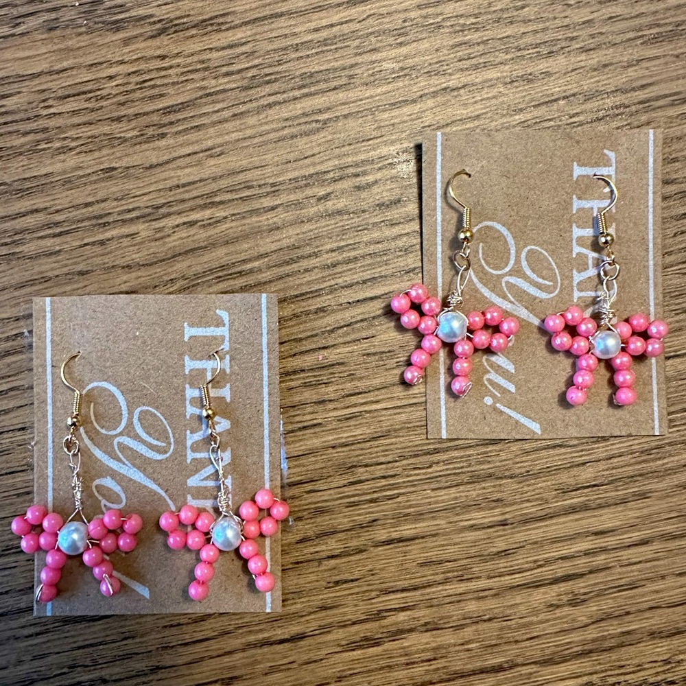 Pink Bow Beaded Earrings.